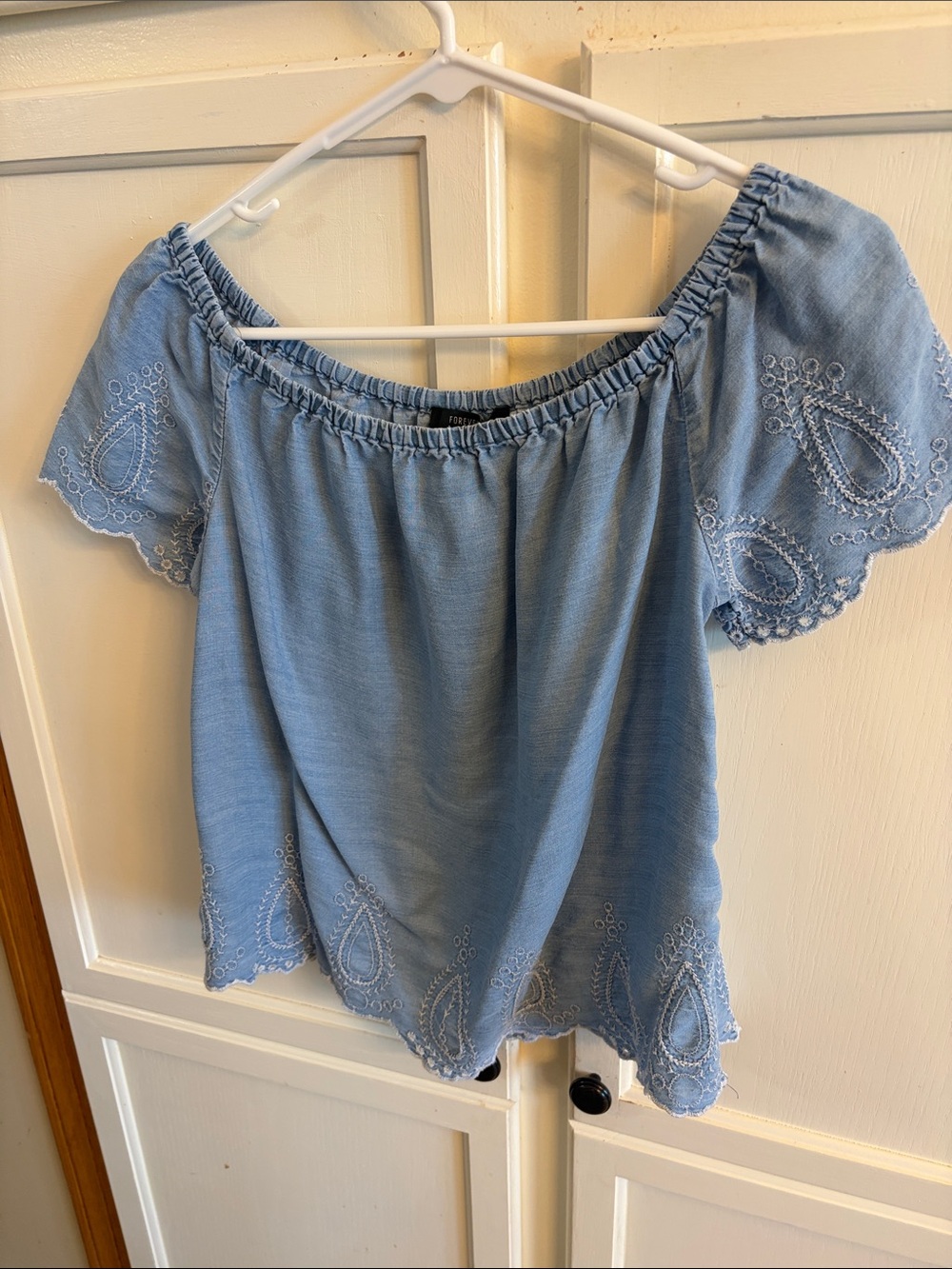 Forever 21 Light Blue Off-Shoulder Embroidered Women's Top Size Small
